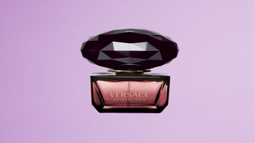 Crystal-Noir-Versace-Perfume-